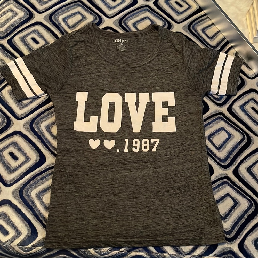 LOVE printed grey tee